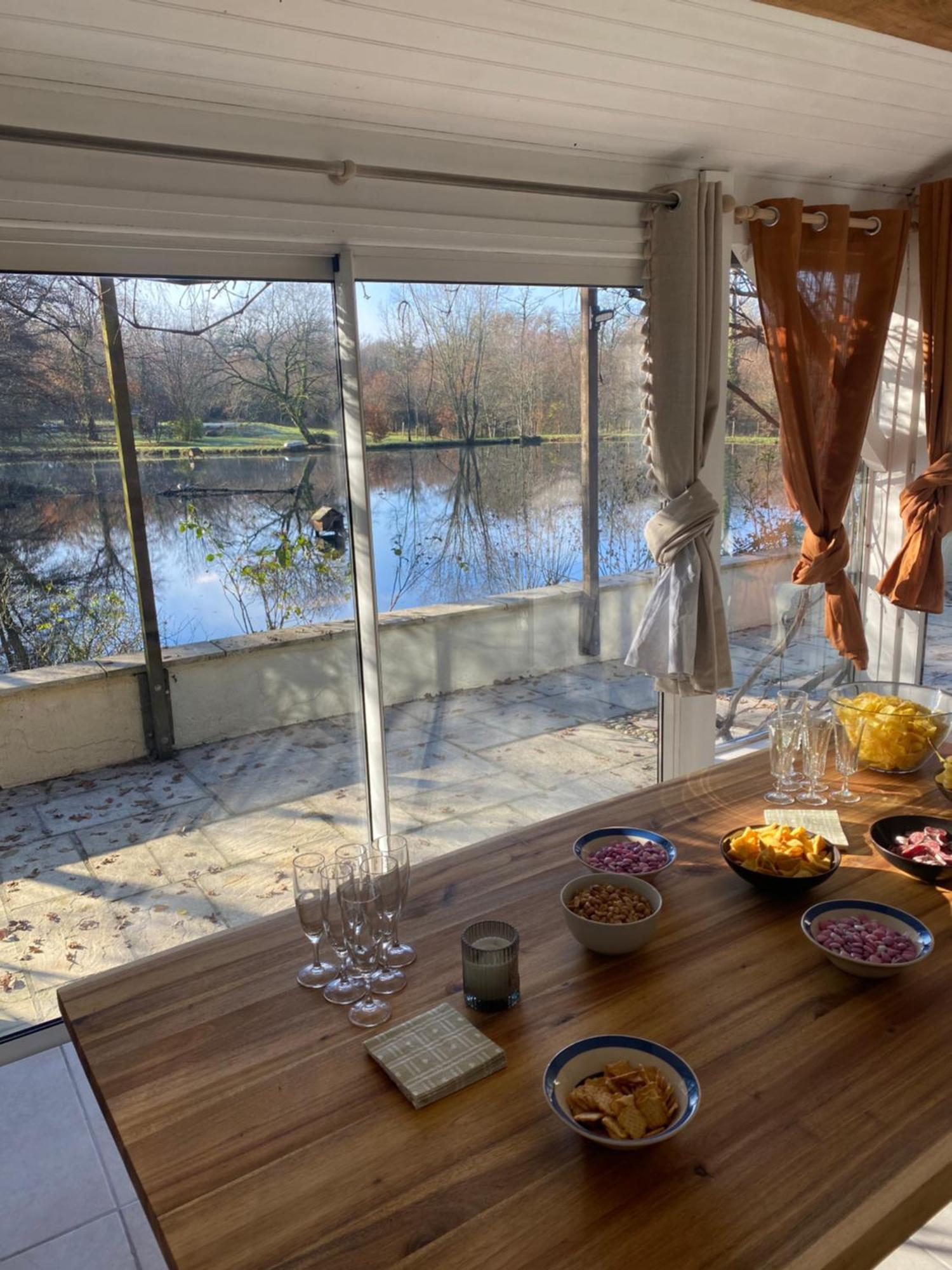 La Petite Maison Au Bord De L'Etang Chirac  Eksteriør bilde